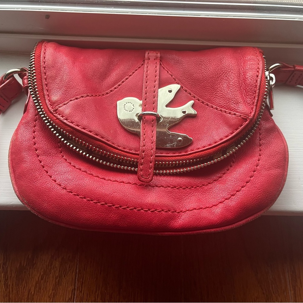 MARC BY MARC JACOBS Mini Crossbody Maroon Bird leather bag. 8x6, strap is 23-26